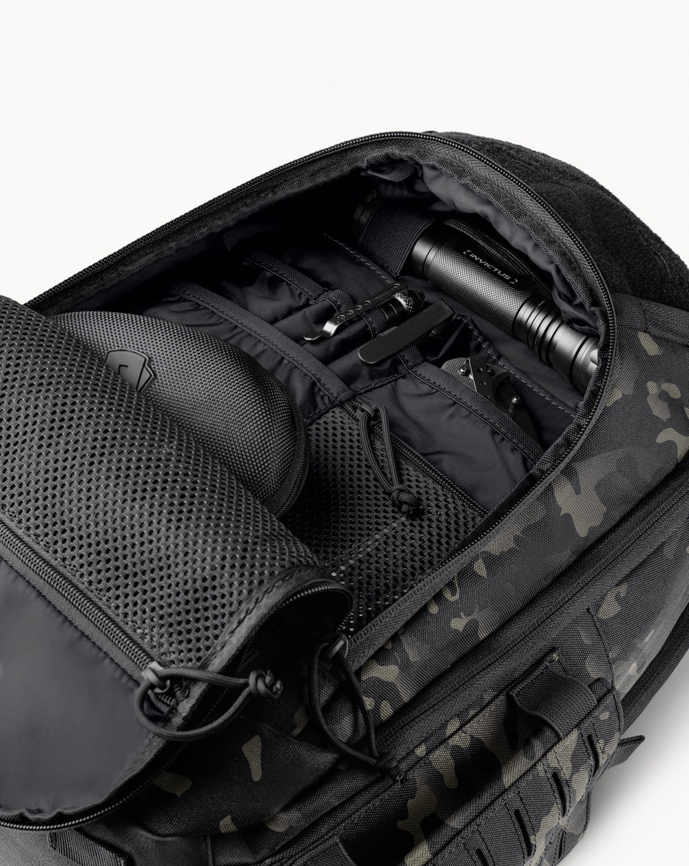MOCHILA INVICTUS SEAL 2.0