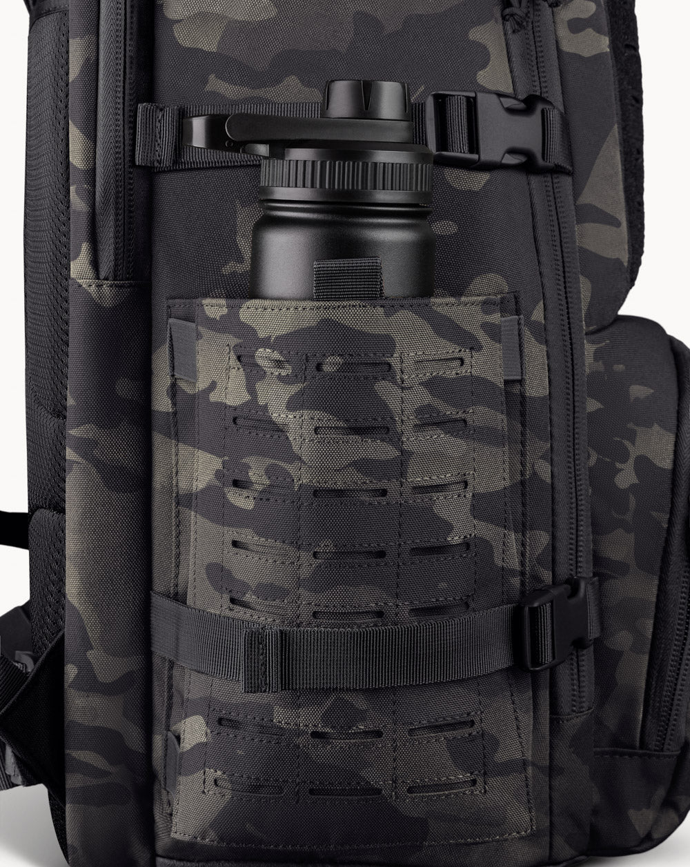 MOCHILA INVICTUS COMMANDER 2.0 WARSKIN BLACK